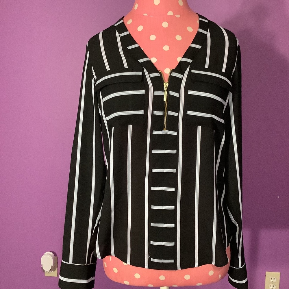 Women’s Express Long sleeved Black & white Blouse Size XS/TP